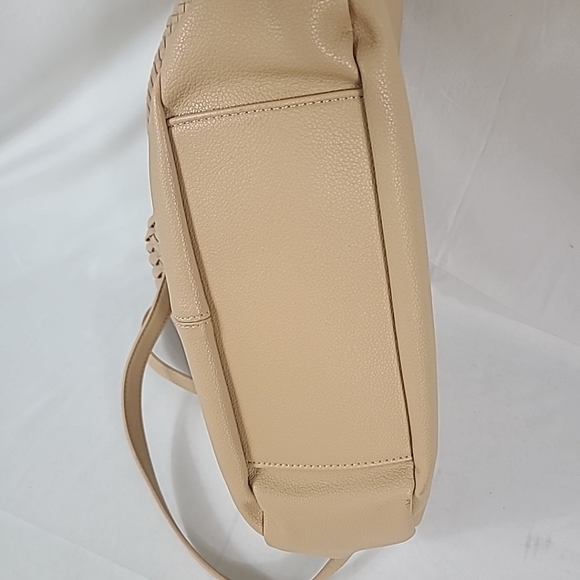Moda Luxe Crossbody Messenger Vegan Leather Handbag Tan NWT - Picture 9 of 9